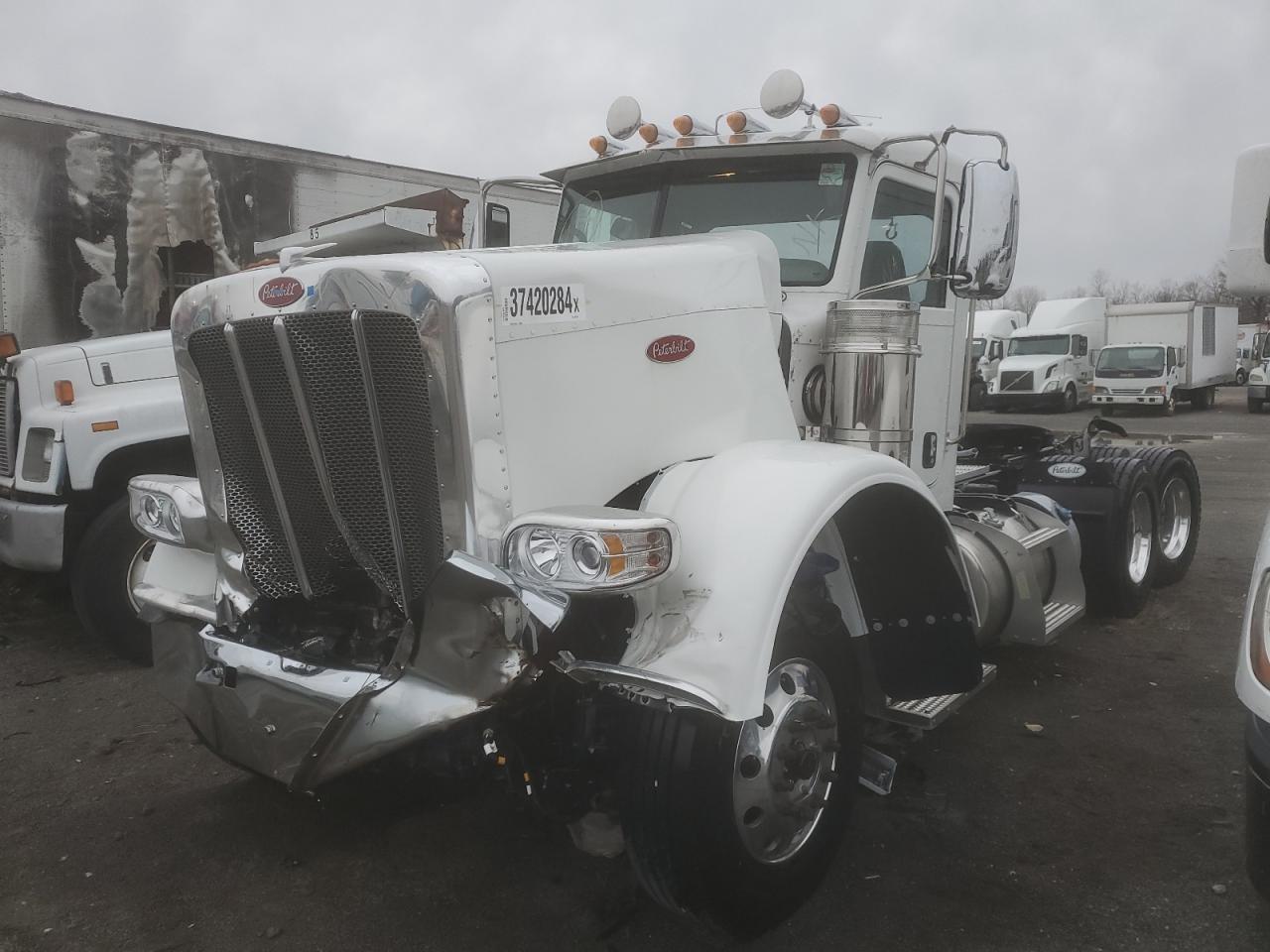 Image 2 of 2024 PETERBILT 389  2024 with VIN 1XPXD49X2RD897191