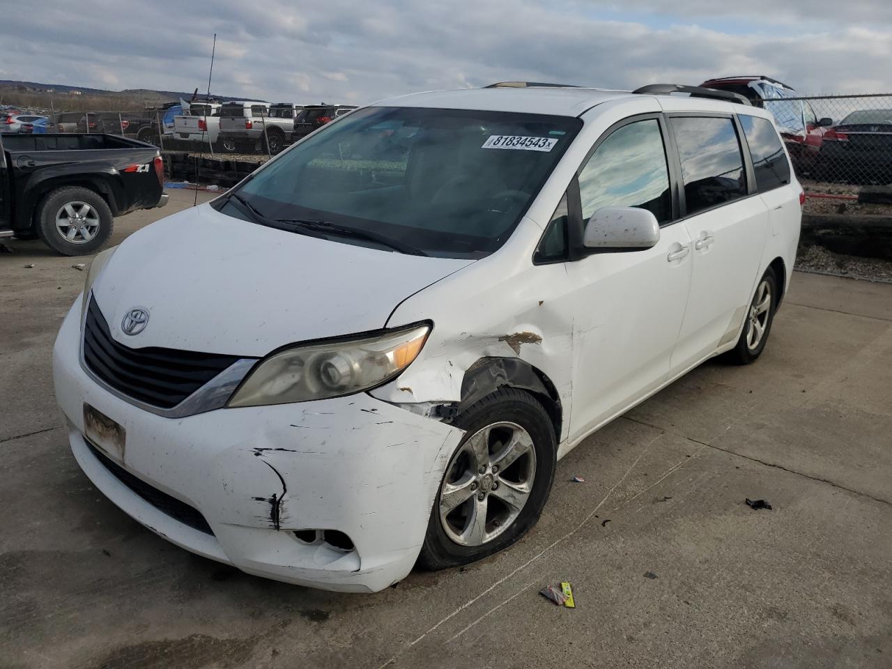 Изображение 1 2011 TOYOTA SIENNA LE 2011 с VIN 5TDKK3DC9BS044636