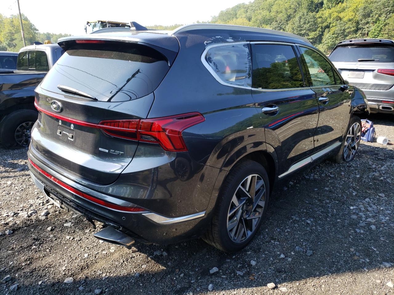 Image 3 of Hyundai Santa Fe Calligraphy 2022 with VIN 5NMS5DAL1NH467638