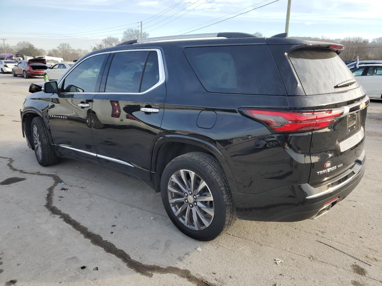 Изображение 2 2023 CHEVROLET TRAVERSE PREMIER 2023 с VIN 1GNEVKKWXPJ195153
