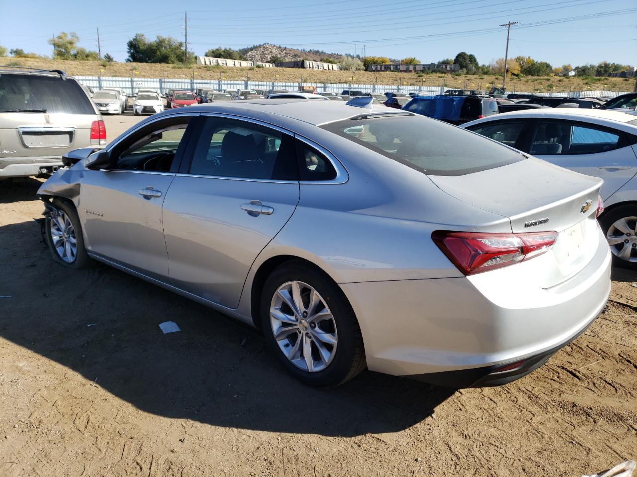 Изображение 2 2020 CHEVROLET MALIBU LT 2020 с VIN 1G1ZD5ST5LF006905
