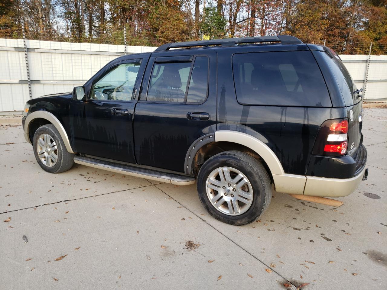 Image 2 of 2010 FORD EXPLORER EDDIE BAUER 2010 with VIN 1FMEU7E84AUA79244