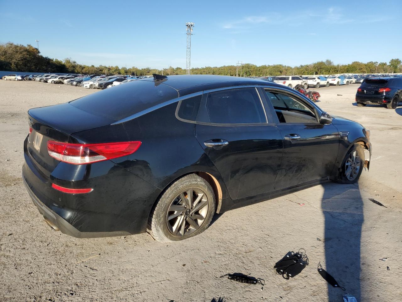 Image 3 of 2019 KIA OPTIMA LX 2019 with VIN 5XXGT4L36KG326860