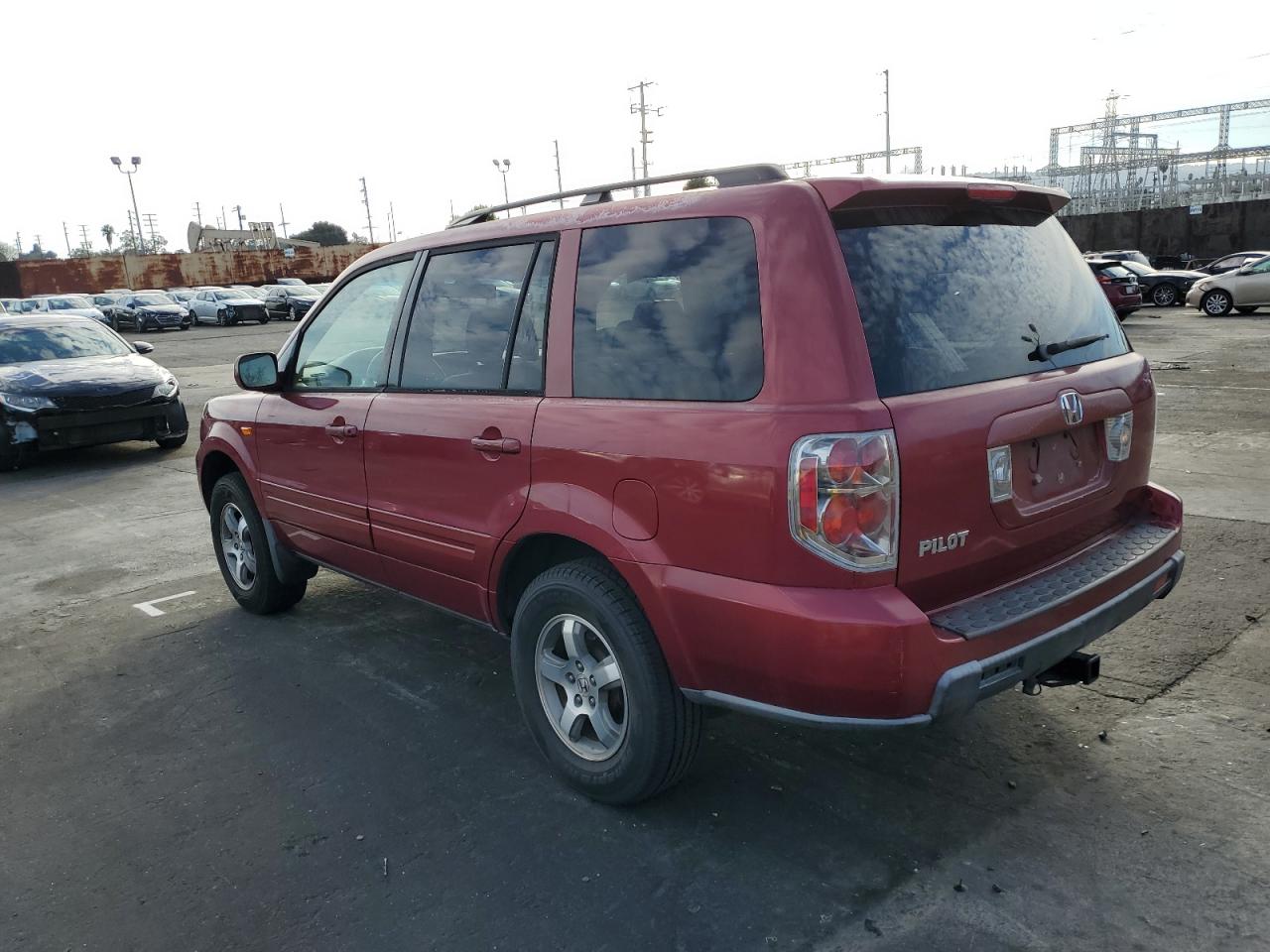 Image 2 of 2006 HONDA PILOT EX 2006 with VIN 5FNYF28576B042611