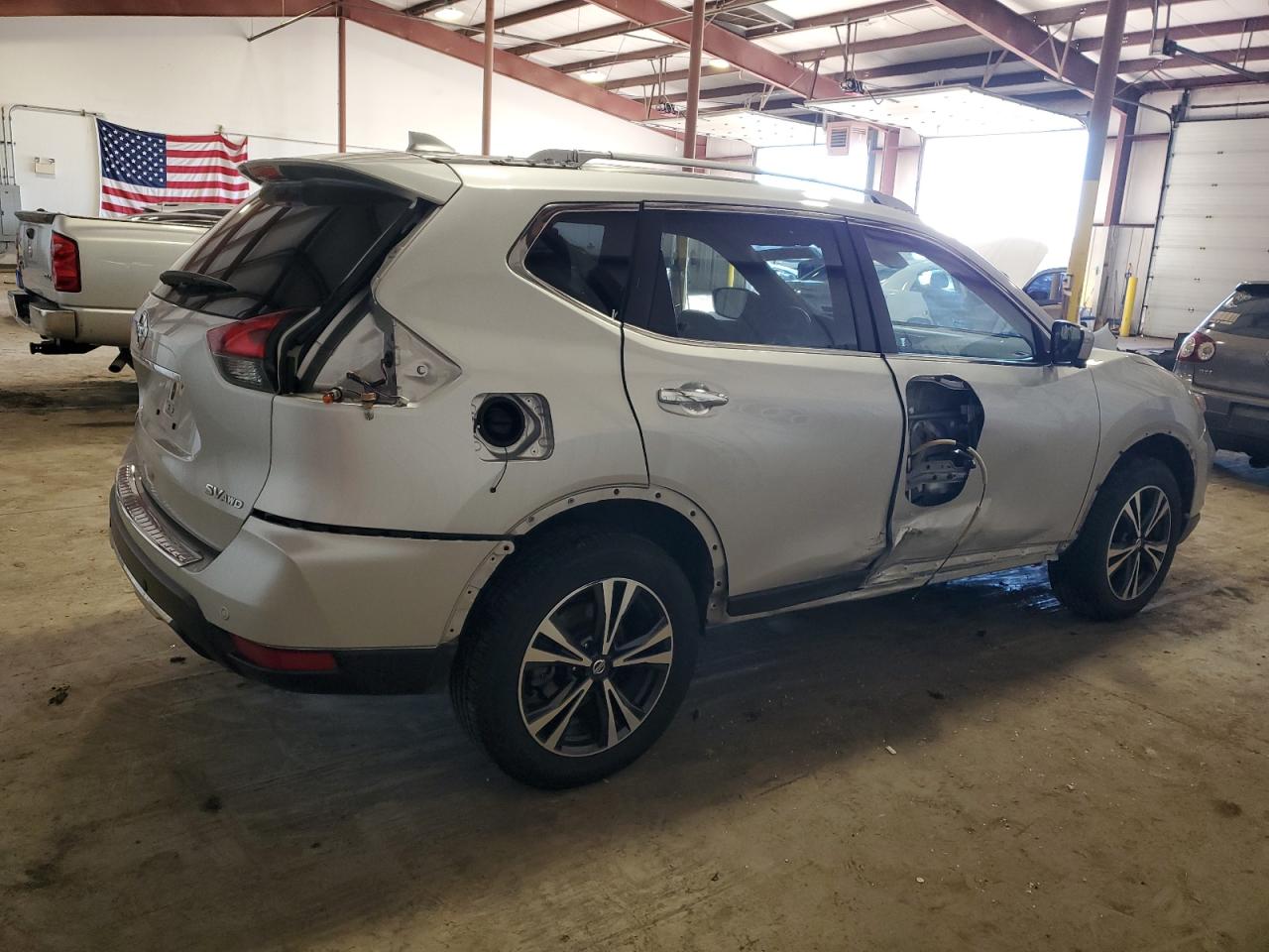 Obraz 3 z 2020 NISSAN ROGUE S 2020 z VIN JN8AT2MV9LW111083