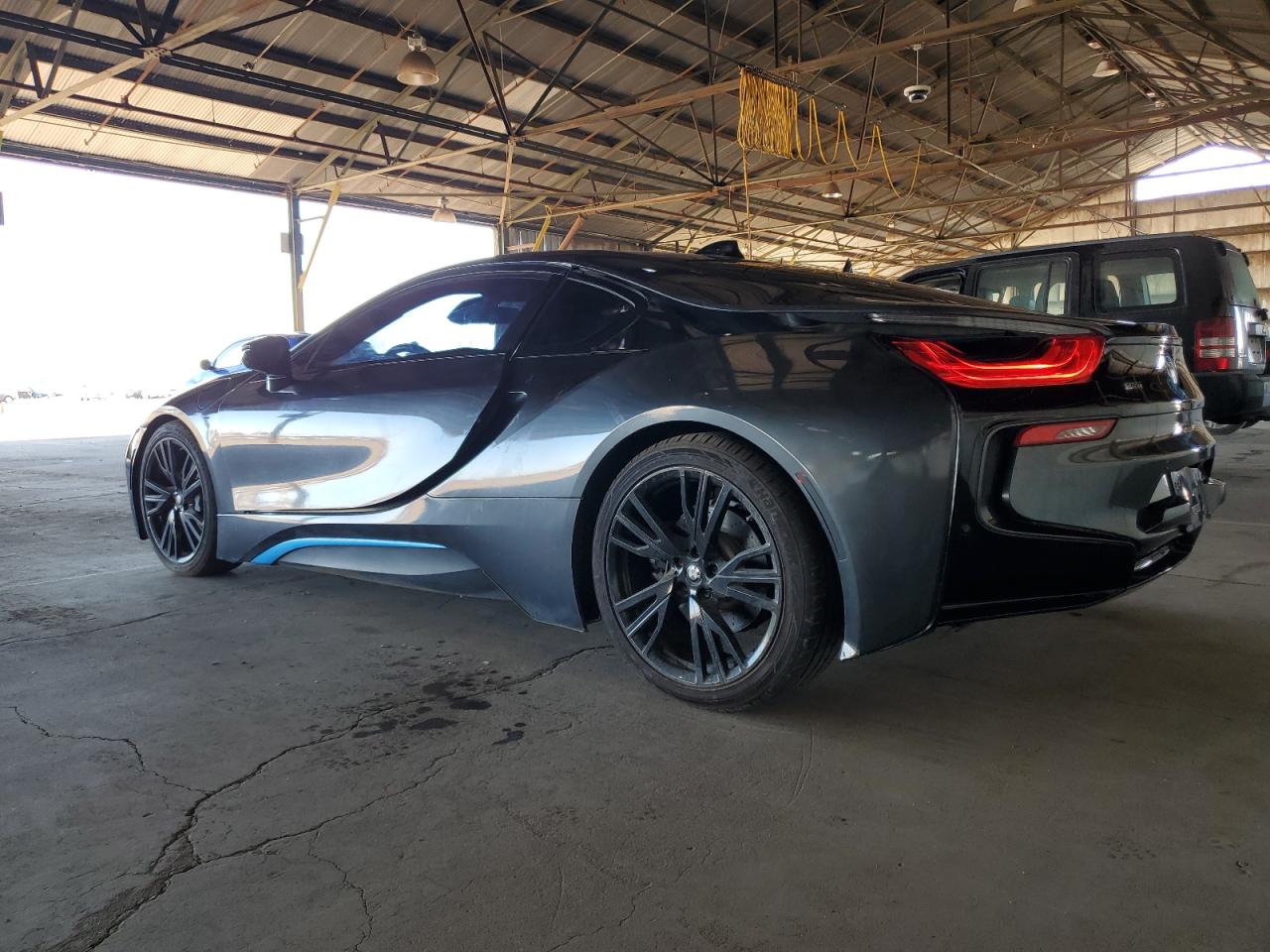 Obraz 2 z 2015 BMW I8  2015 z VIN WBY2Z2C50FV392747