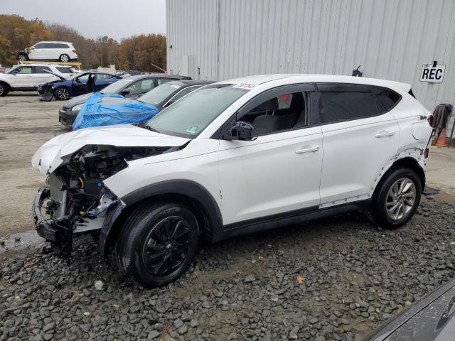 Image 1 of 2018 HYUNDAI TUCSON SE 2018 with VIN KM8J2CA43JU660234