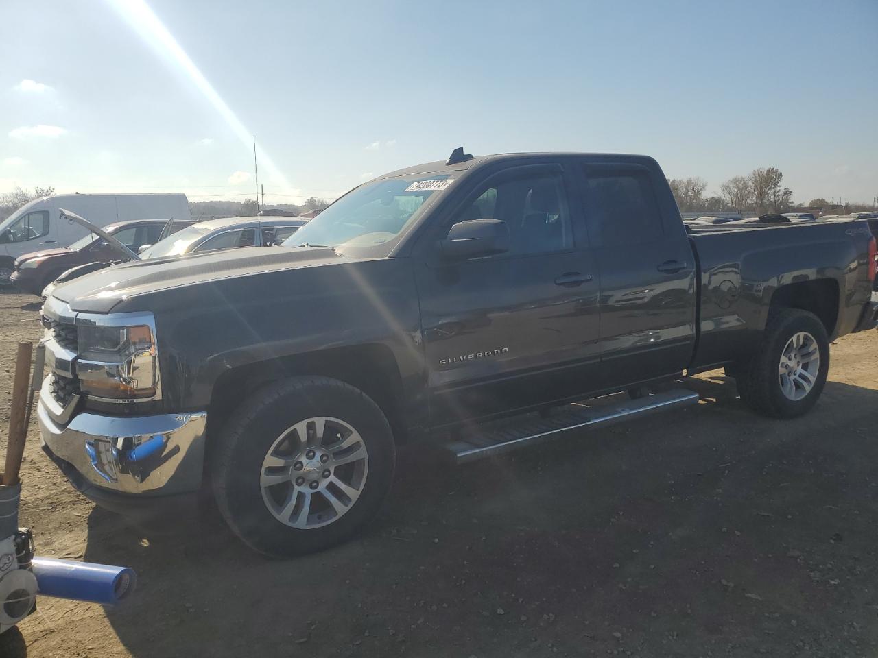 Изображение 1 2016 CHEVROLET SILVERADO K1500 LT 2016 с VIN 1GCVKREC2GZ267346