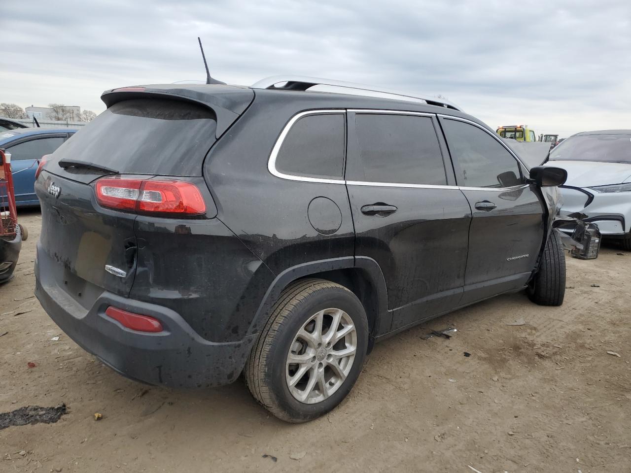 Image 3 of 2018 JEEP CHEROKEE LATITUDE PLUS 2018 with VIN 1C4PJLLB6JD557869
