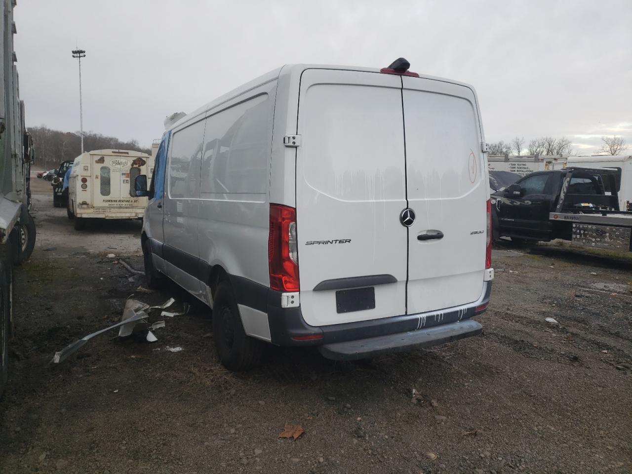 Obraz 2 z 2021 MERCEDES-BENZ SPRINTER 2500 2021 z VIN W1Y4DBHY9MT045594