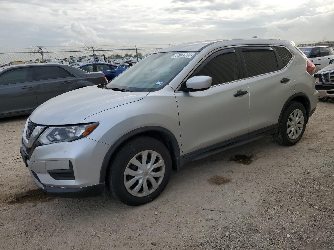 Image 1 of 2018 NISSAN ROGUE S 2018 with VIN KNMAT2MT0JP607052