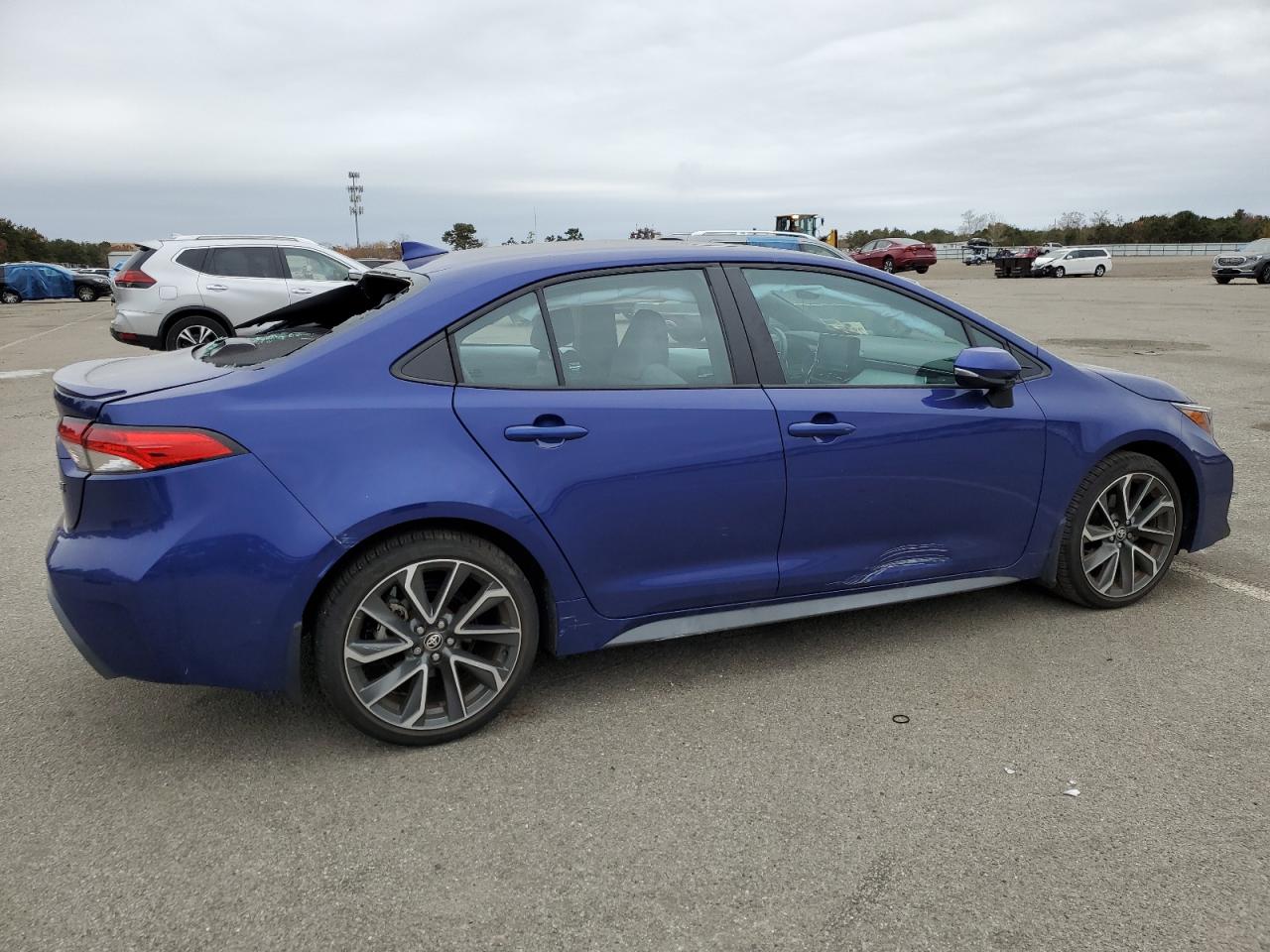 Image 3 of 2022 TOYOTA COROLLA SE 2022 with VIN 5YFP4MCE3NP111933