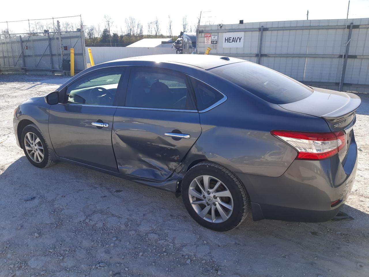 Obraz 2 z 2015 NISSAN SENTRA S 2015 z VIN 3N1AB7AP0FY236944