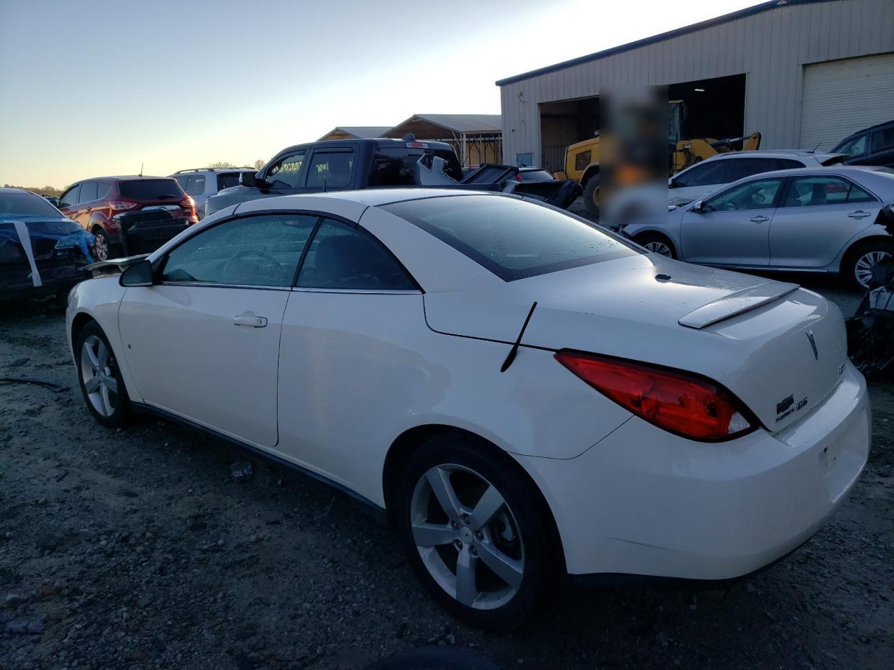 Image 2 of 2008 PONTIAC G6 GT 2008 with VIN 1G2ZH36N084169402