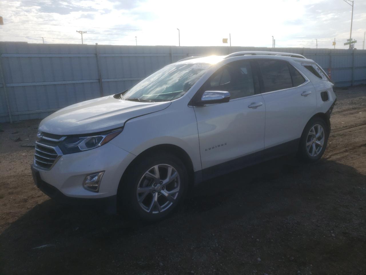 Изображение 1 2018 CHEVROLET EQUINOX PREMIER 2018 с VIN 2GNAXVEV5J6294593