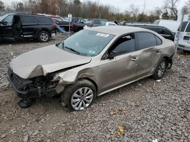 Image 1 of 2015 VOLKSWAGEN PASSAT S 2015 with VIN 1VWAT7A31FC046597