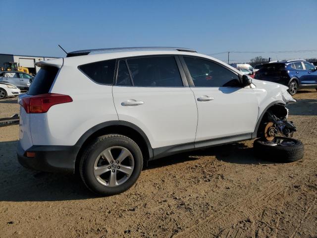 Image 3 of 2015 TOYOTA RAV4 XLE 2015 with VIN JTMWFREV7FD070646
