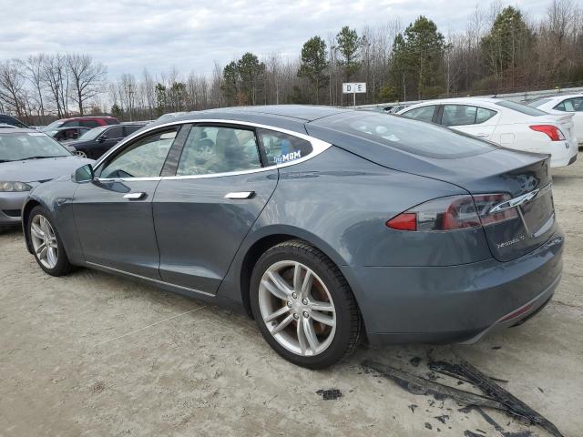 Obraz 2 z 2013 TESLA MODEL S  2013 z VIN 5YJSA1AG1DFP11415