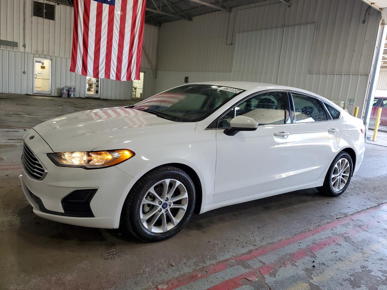 Image 1 of 2020 FORD FUSION SE 2020 with VIN 3FA6P0H7XLR209778