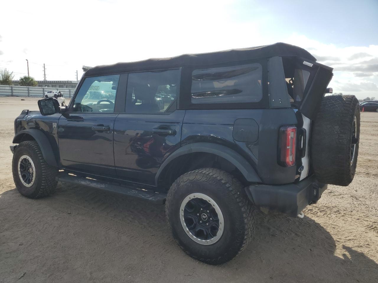 Изображение 2 2021 FORD BRONCO BASE 2021 с VIN 1FMDE5DH8MLA62164