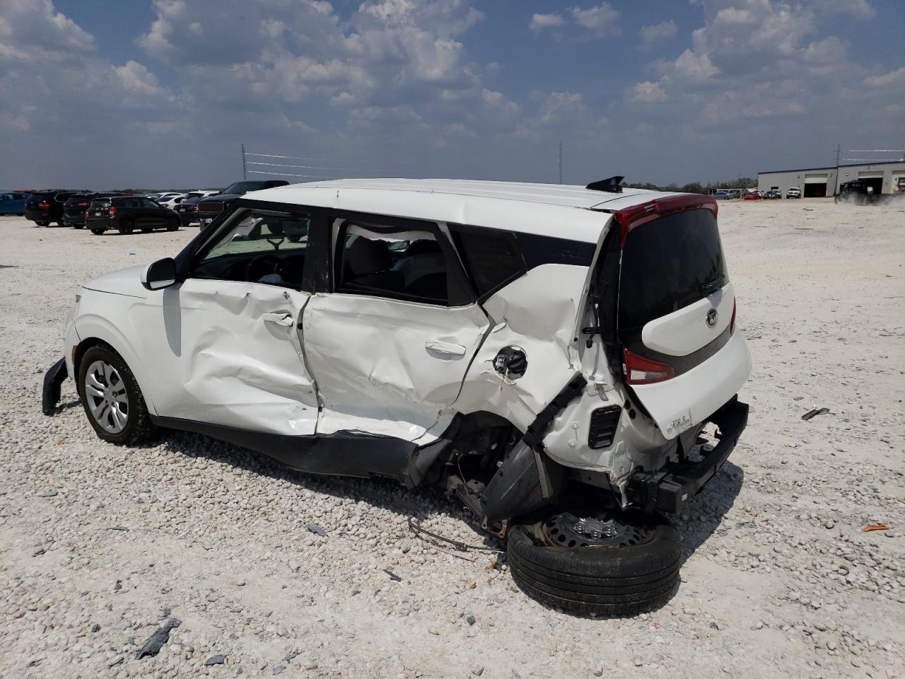 Obraz 2 z 2020 KIA SOUL LX 2020 z VIN KNDJ23AU6L7120544