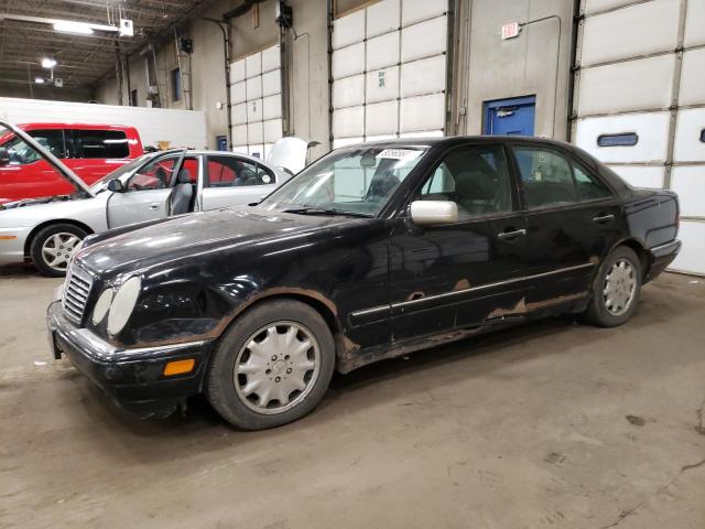 Image 1 of 1998 MERCEDES-BENZ E 300TD 1998 with VIN WDBJF25F1WA546075