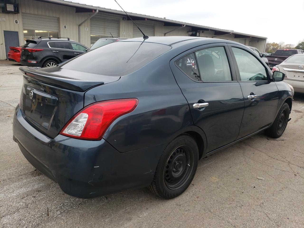 Изображение 3 2016 NISSAN VERSA S 2016 с VIN 3N1CN7AP1GL805766