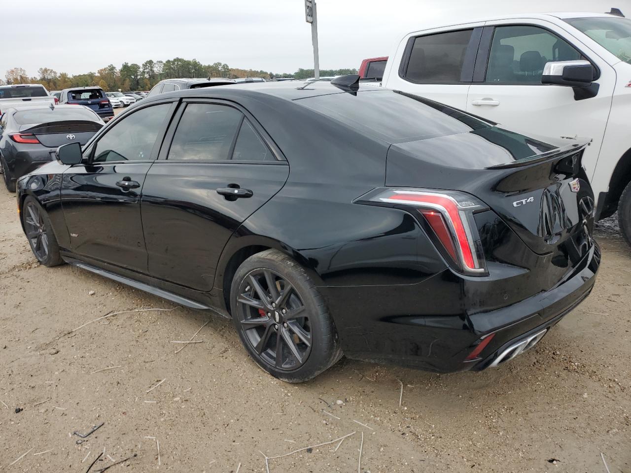 Image 2 of Cadillac Ct4-V 2022 with VIN 1G6DD5RL2N0124703