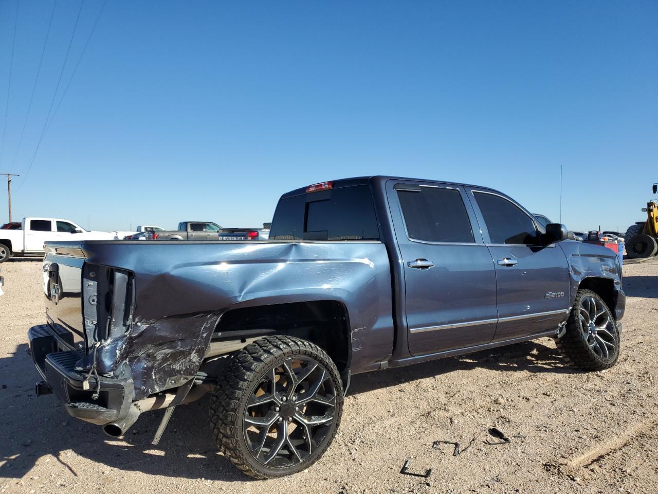 Obraz 3 z 2018 CHEVROLET SILVERADO K1500 LTZ 2018 z VIN 3GCUKSEJ9JG267143