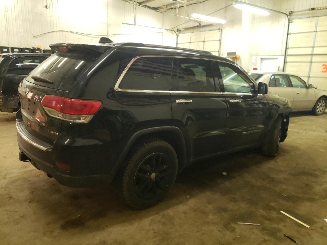 Image 3 of 2017 JEEP GRAND CHEROKEE LIMITED 2017 with VIN 1C4RJFBGXHC882774