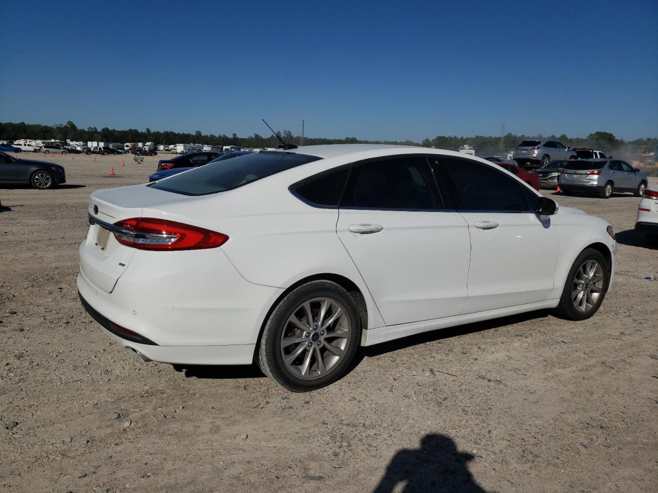 Изображение 3 2017 FORD FUSION SE 2017 с VIN 3FA6P0H71HR164284