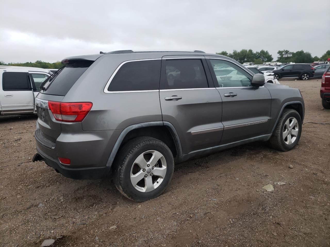 Obraz 3 z 2011 JEEP GRAND CHEROKEE LAREDO 2011 z VIN 1J4RR4GG1BC680736