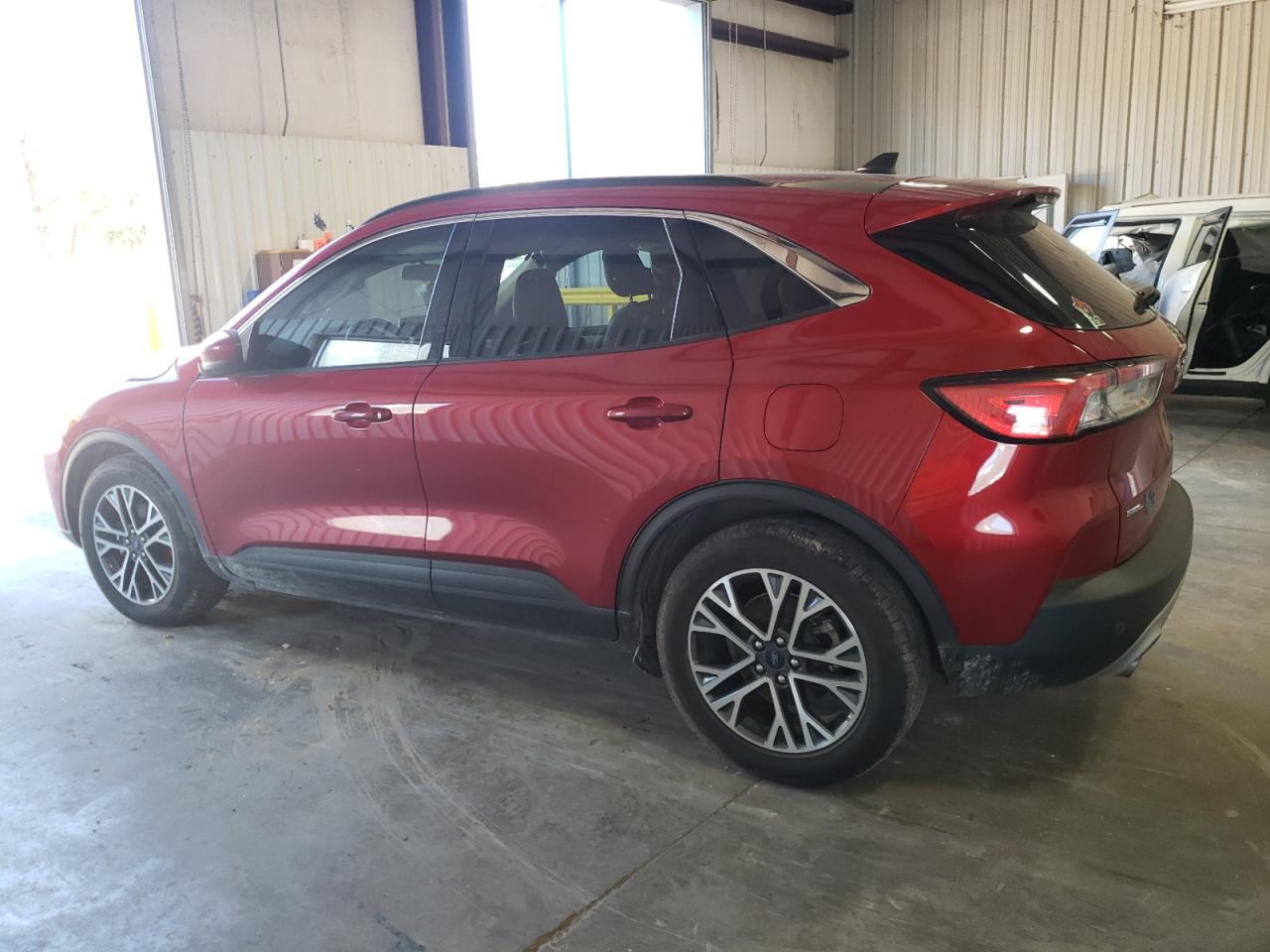 Изображение 2 2020 FORD ESCAPE SEL 2020 с VIN 1FMCU0H61LUC38295