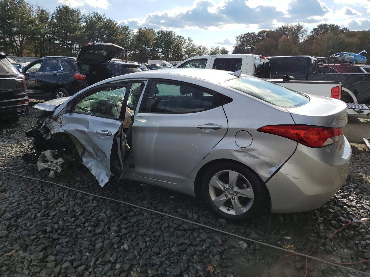 Obraz 2 z 2013 HYUNDAI ELANTRA GLS 2013 z VIN 5NPDH4AE3DH233214