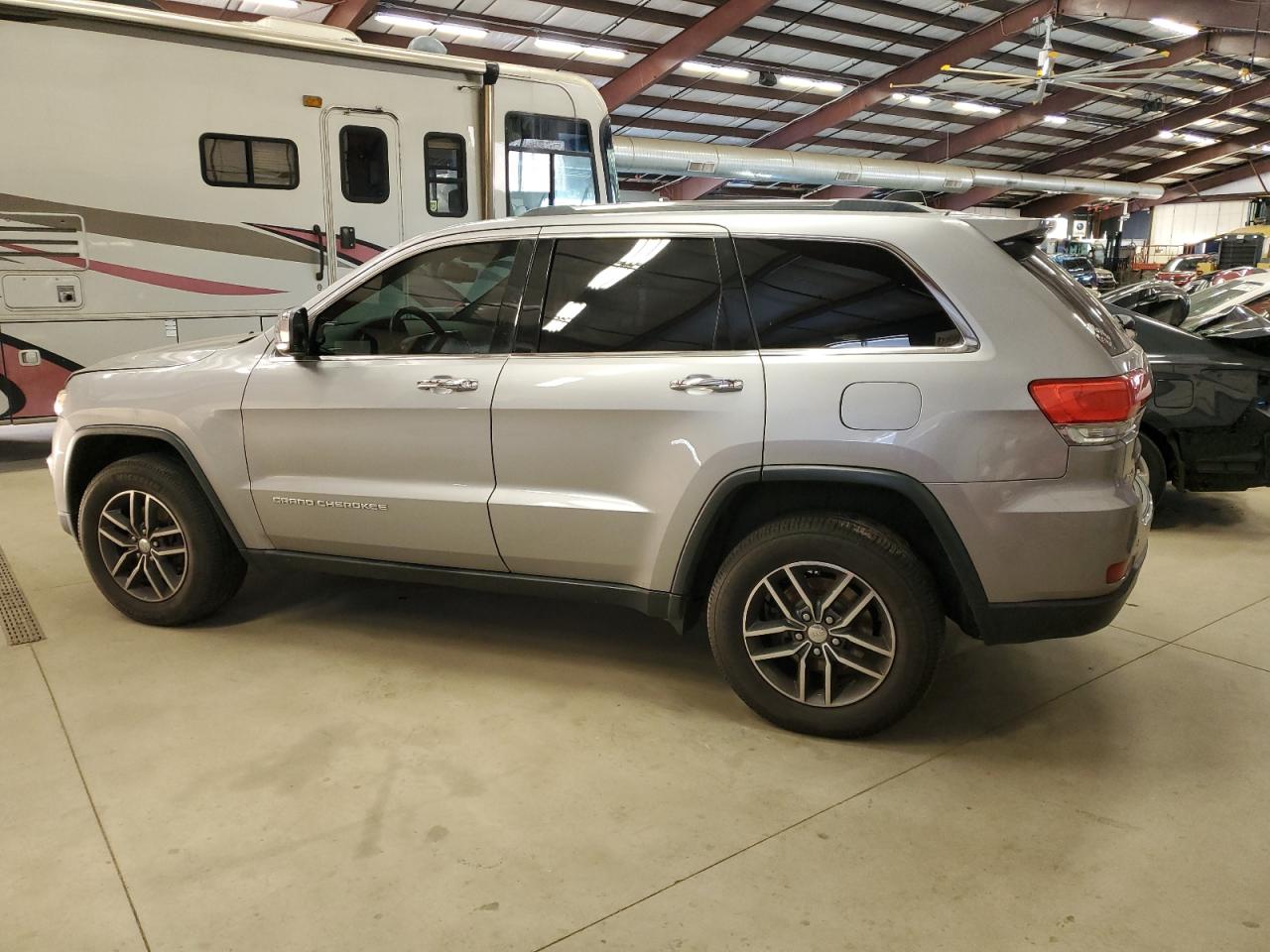 Изображение 2 2016 JEEP GRAND CHEROKEE LIMITED 2016 с VIN 1C4RJFBG3GC381031