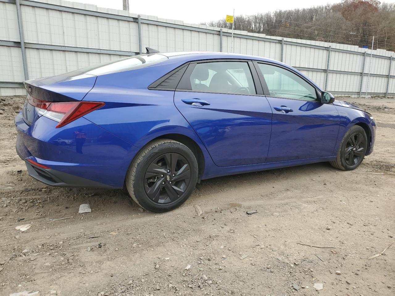 Image 3 of 2021 HYUNDAI ELANTRA SEL 2021 with VIN 5NPLS4AG2MH031592