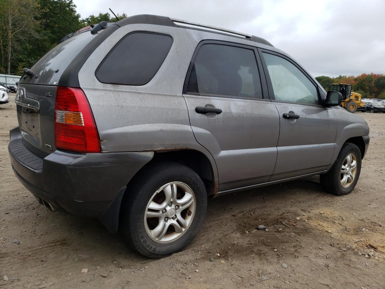 Image 3 of 2008 KIA SPORTAGE EX 2008 with VIN KNDJE723187536559