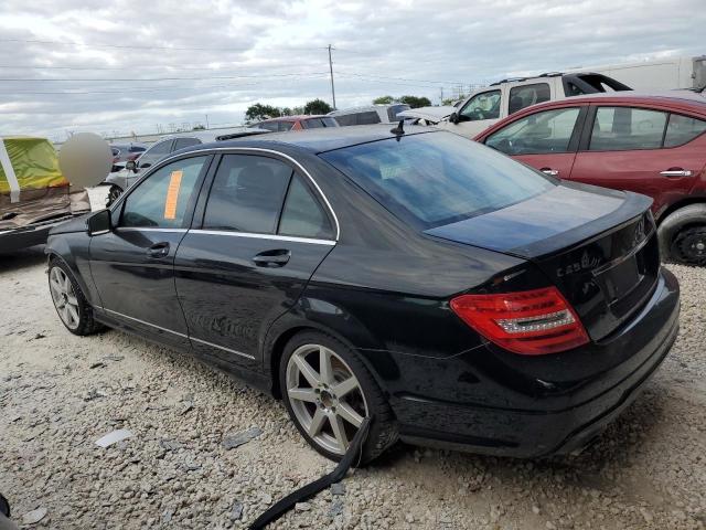 Obraz 2 z 2014 MERCEDES-BENZ C 250 2014 z VIN WDDGF4HB8EA951239