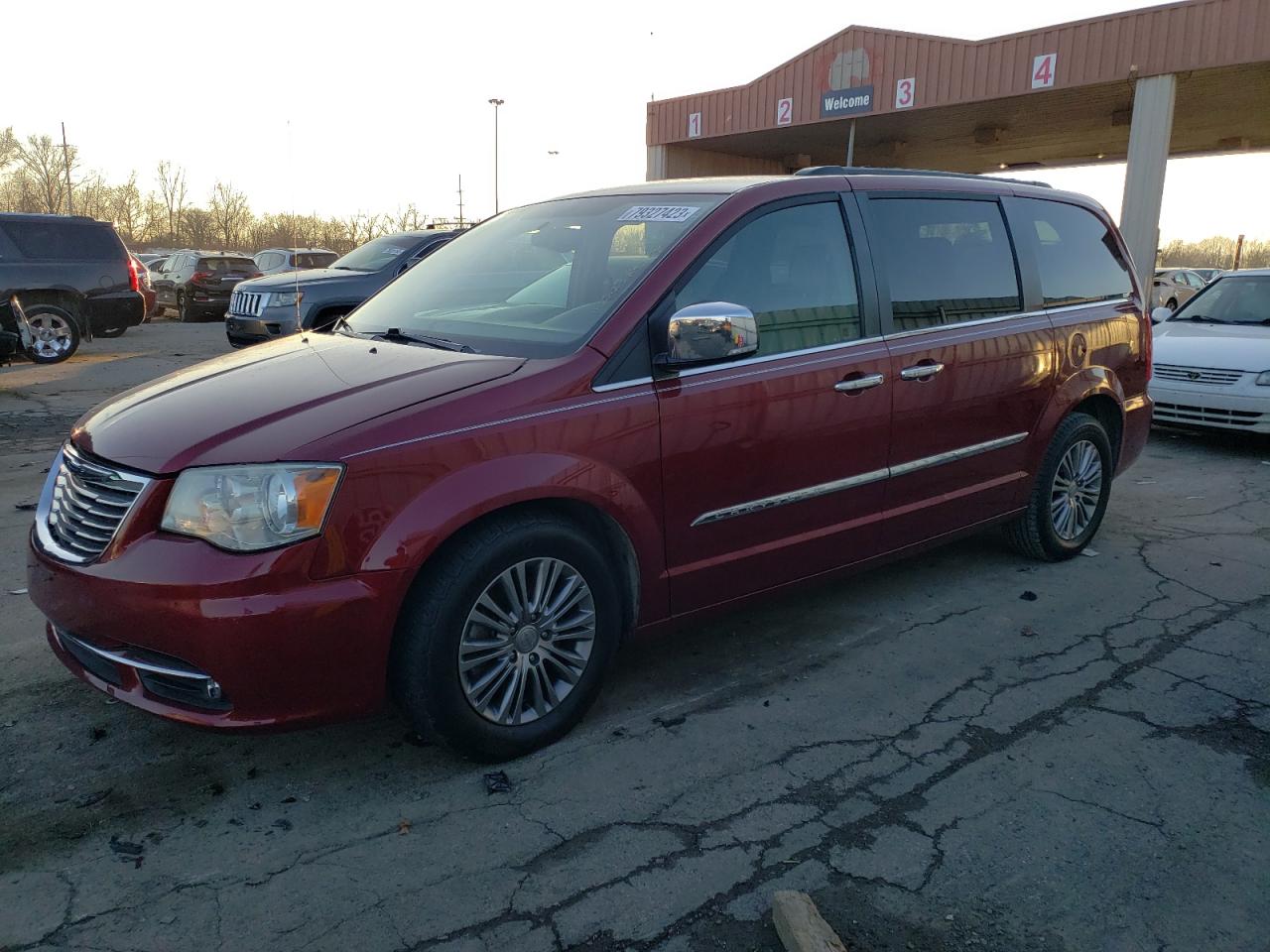 2014 CHRYSLER TOWN & COUNTRY TOURING L 2014 image