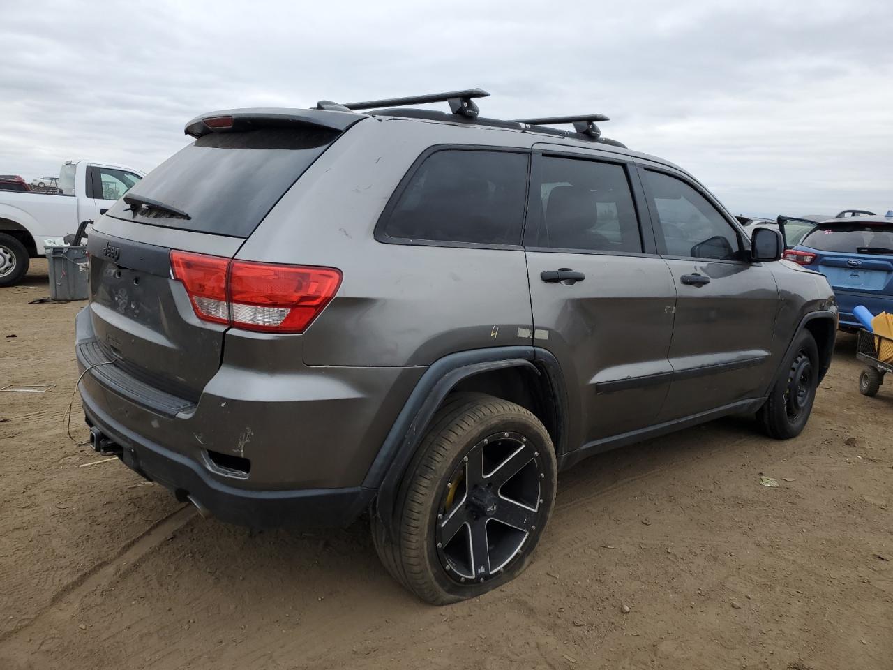Image 3 of Jeep Grand Cherokee Limited 2013 with VIN 1C4RJFBG2DC502840