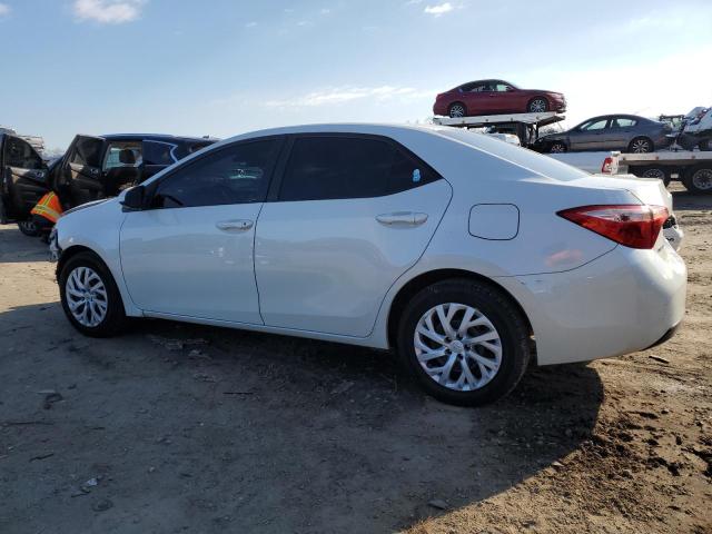Obraz 2 z 2018 TOYOTA COROLLA L 2018 z VIN 5YFBURHE7JP850622