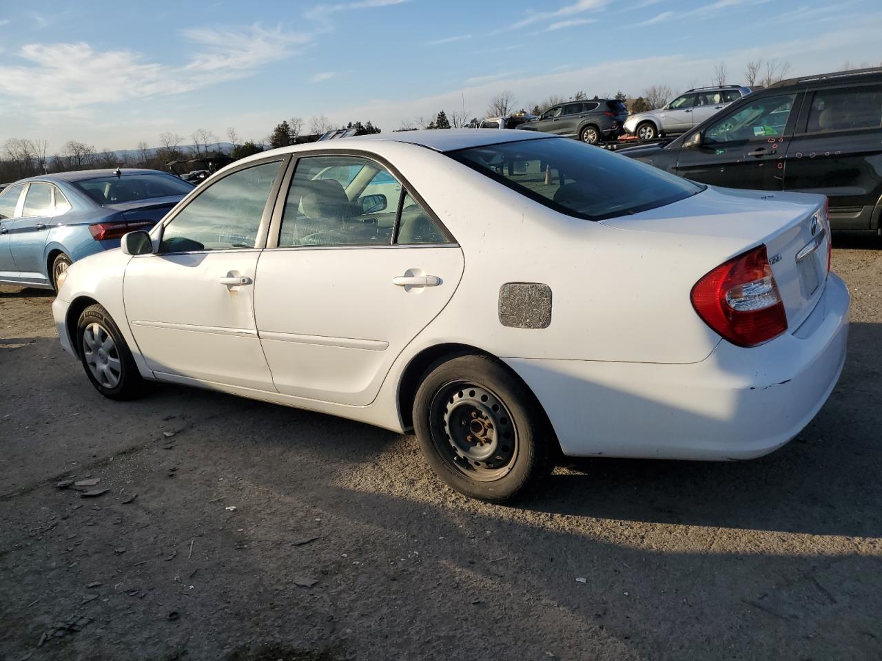 Изображение 2 2003 TOYOTA CAMRY LE 2003 с VIN 4T1BE32K63U149726