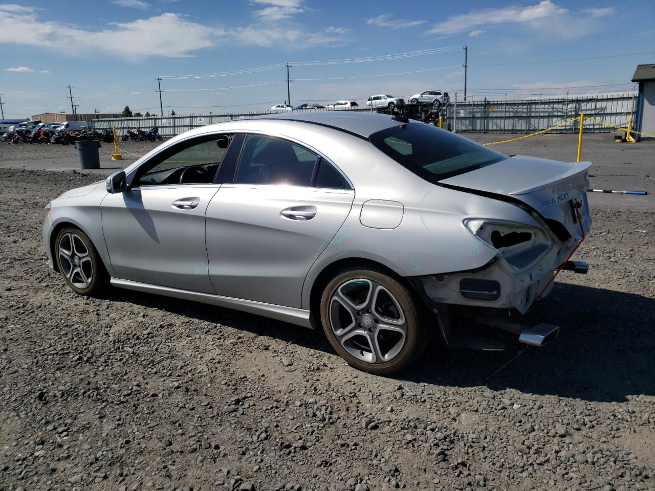 Obraz 2 z 2014 MERCEDES-BENZ CLA 250 4MATIC 2014 z VIN WDDSJ4GB5EN145930