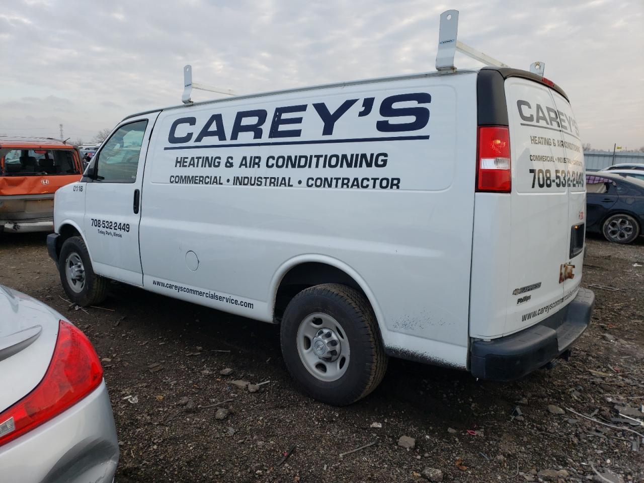 Image 2 of 2017 CHEVROLET EXPRESS G2500  2017 with VIN 1GCWGAFF0H1309237