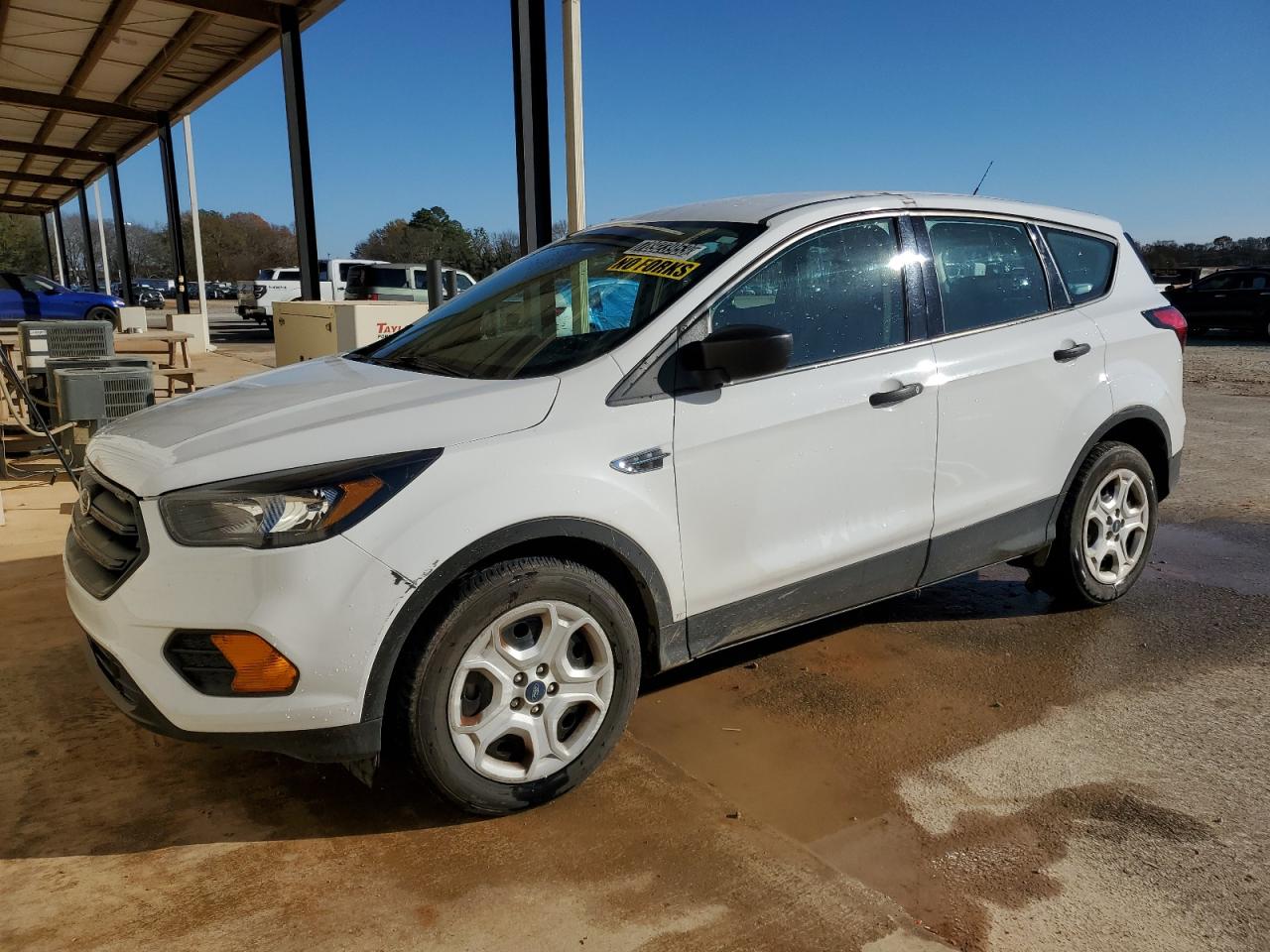 Изображение 1 2019 FORD ESCAPE S 2019 с VIN 1FMCU0F73KUB20498