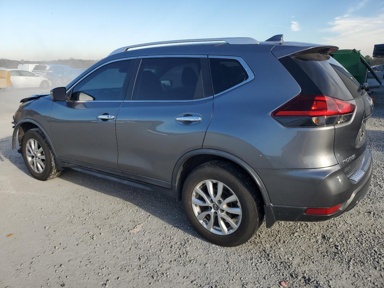 Изображение 2 2018 NISSAN ROGUE S 2018 с VIN KNMAT2MV6JP534819