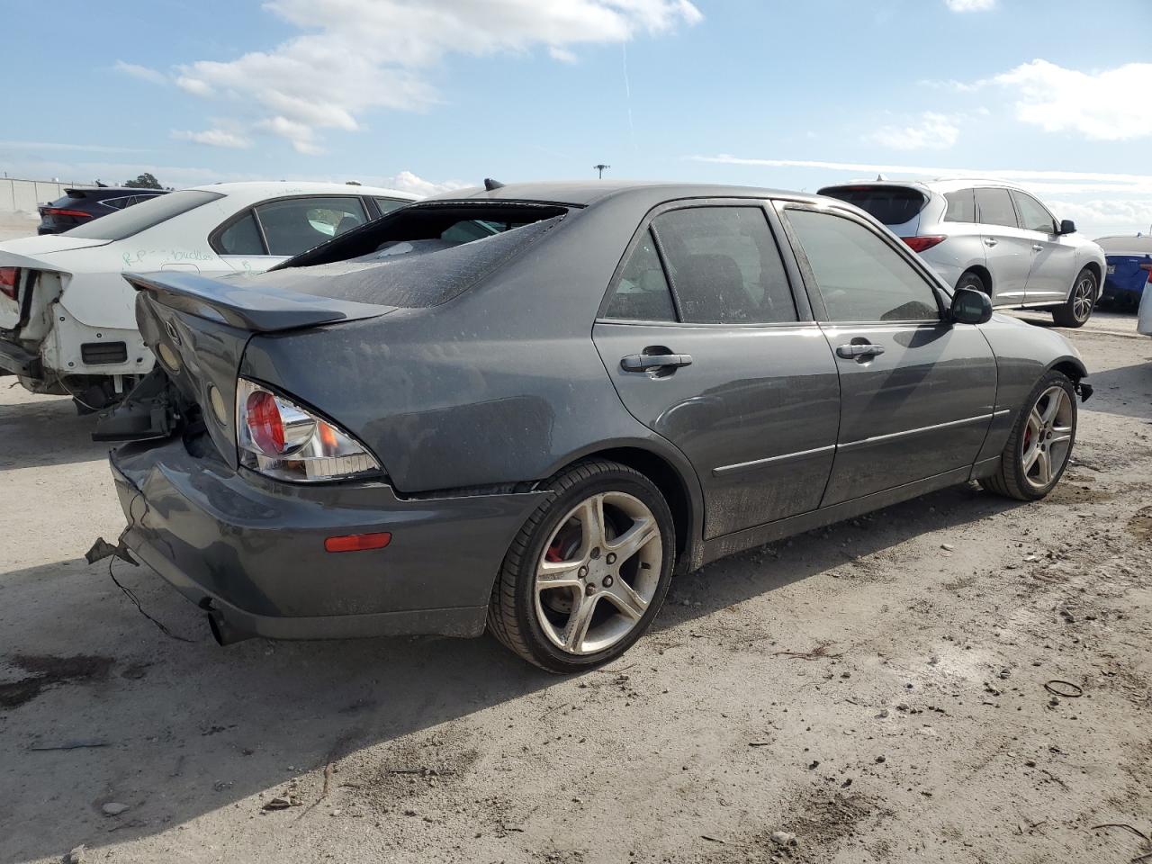 Image 3 of 2001 LEXUS IS 300 2001 with VIN JTHBD182010018829