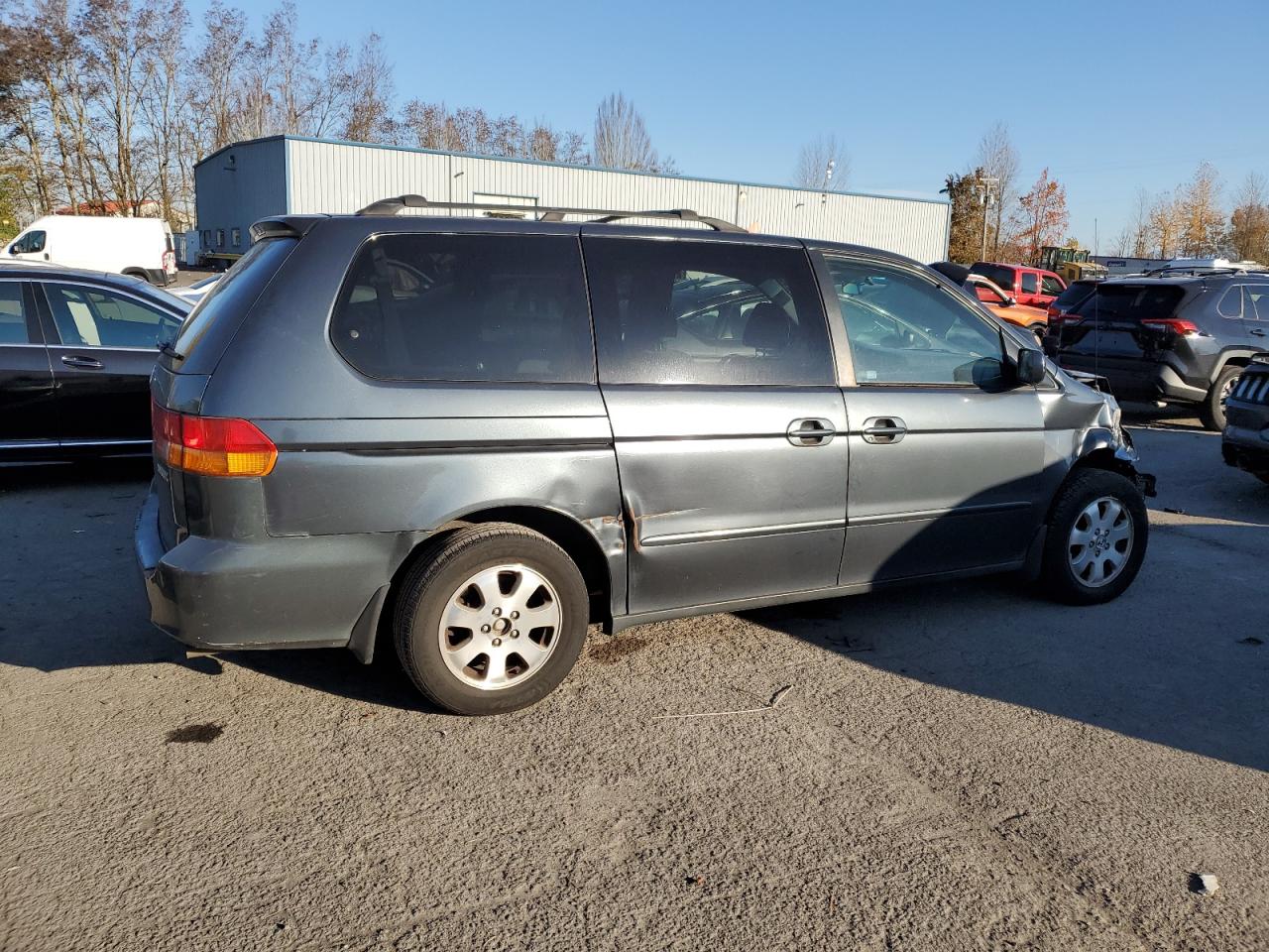 Image 3 of 2003 HONDA ODYSSEY EX 2003 with VIN 5FNRL186X3B108189