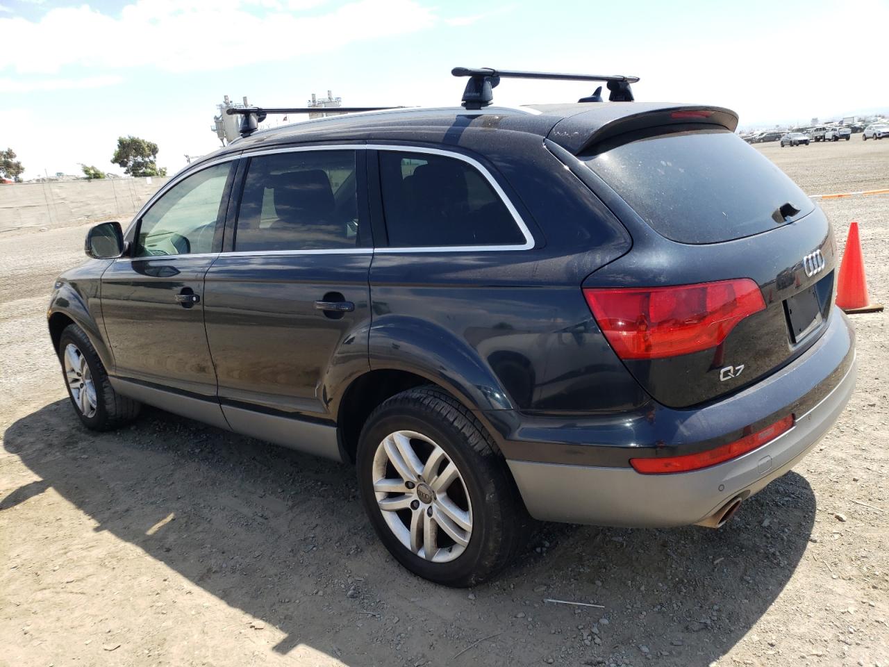 Image 2 of 2007 AUDI Q7 4.2 QUATTRO 2007 with VIN WA1AV74L97D047639