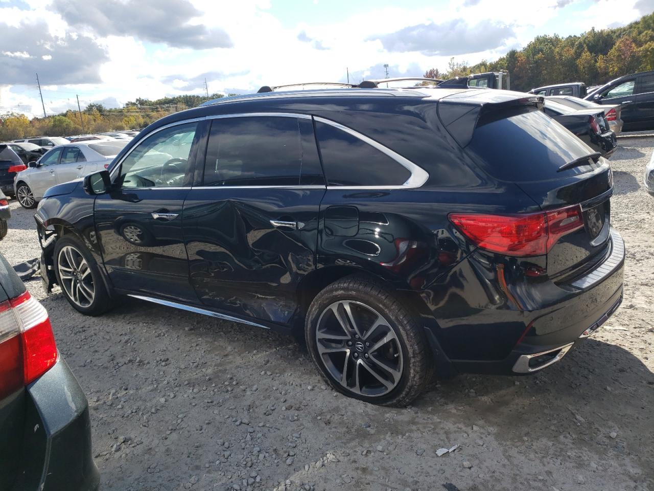 Изображение 2 2017 ACURA MDX ADVANCE 2017 с VIN 5FRYD4H84HB000135